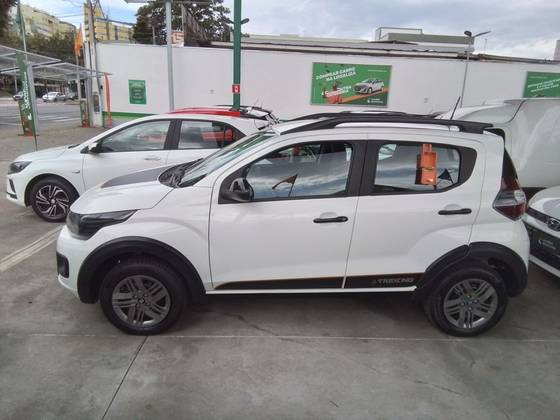 FIAT MOBI 1.0 FIREFLY FLEX TREKKING MANUAL FIAT MOBI 1.0 FIREFLY FLEX TREKKING MANUAL